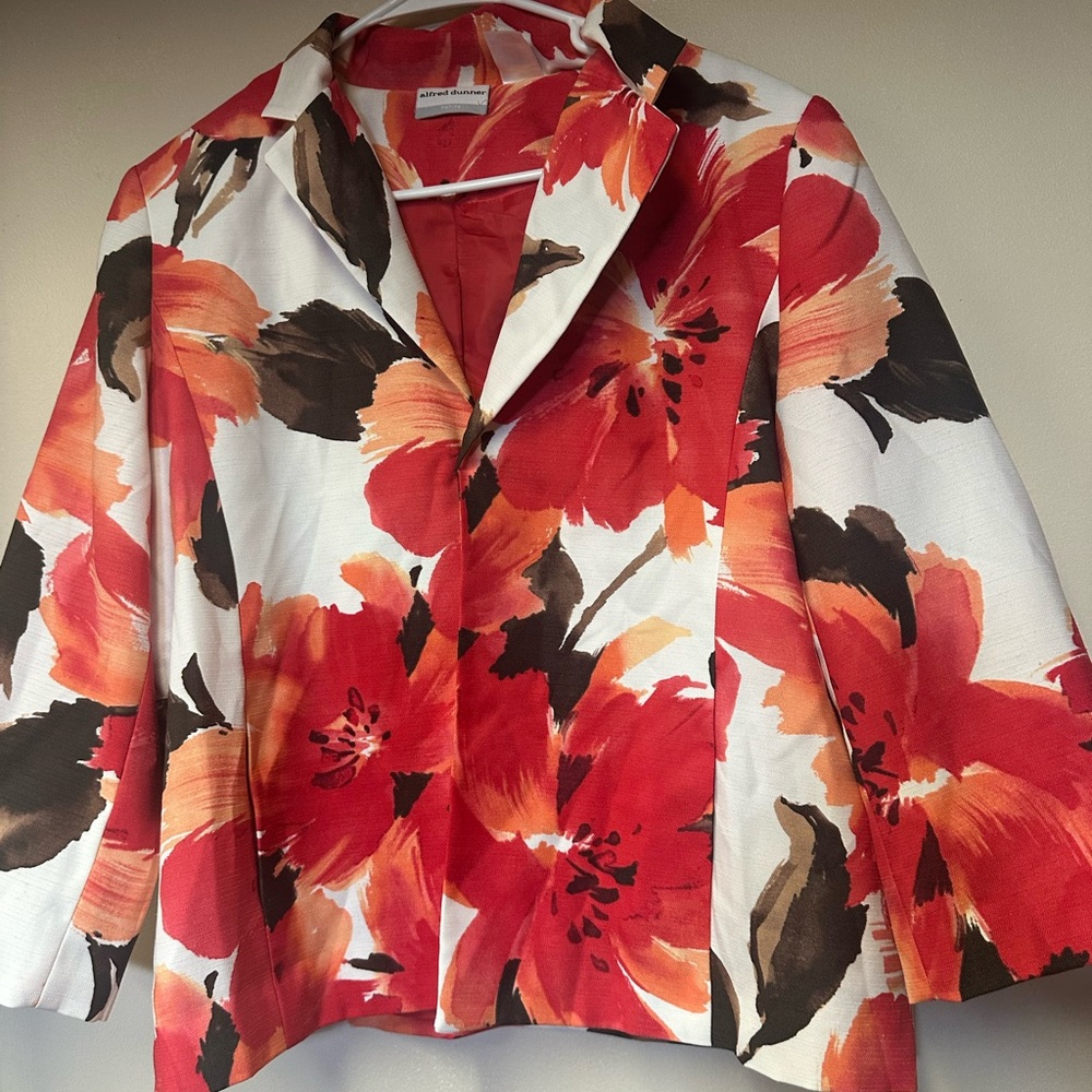 Alfred dunner 12p. Red floral‎ jacket